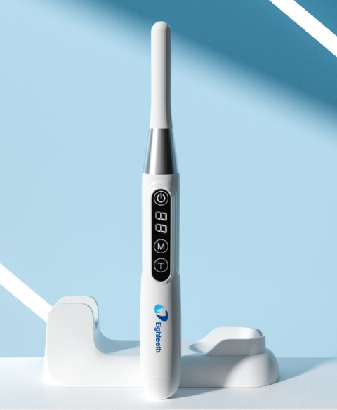 Lampa polimeryzacyjna EIGHTEETH Curing Pen-E Lampa polimeryzacyjna EIGHTEETH Curing Pen-E