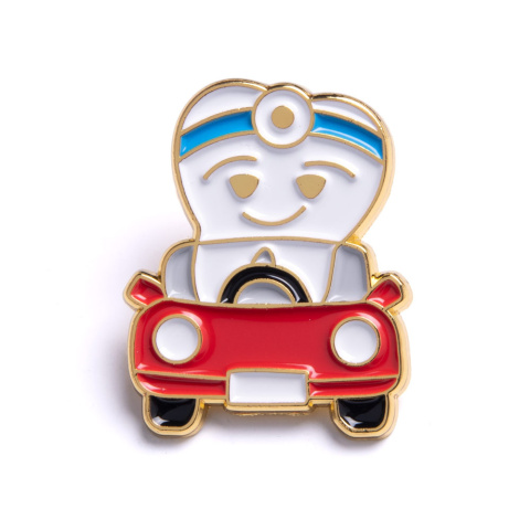 PRZYPINKA PIN ZĄBEK SAMOCHODZIK PRZYPINKA PIN ZĄBEK SAMOCHODZIK